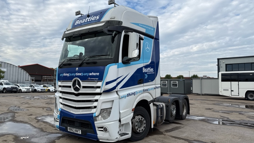 MERCEDES-BENZ ACTROS - Tractor: foto 2 MERCEDES-BENZ ACTROS - Tractor: foto 2