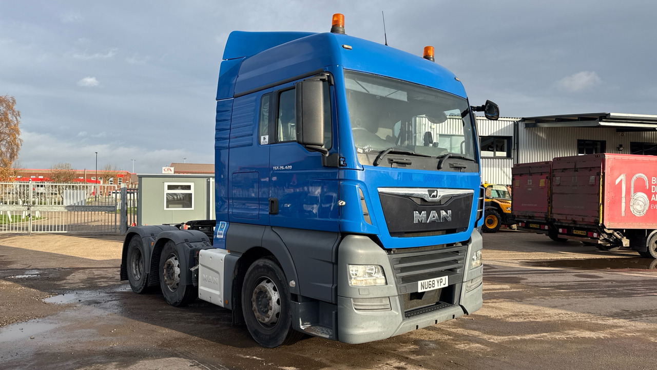 Man TGS 26.420 - Tractor: foto 1 Man TGS 26.420 - Tractor: foto 1