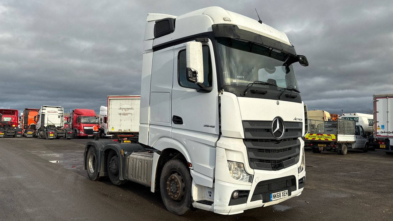 Mercedes-Benz Actros 2545 - Tractor: foto 1 Mercedes-Benz Actros 2545 - Tractor: foto 1