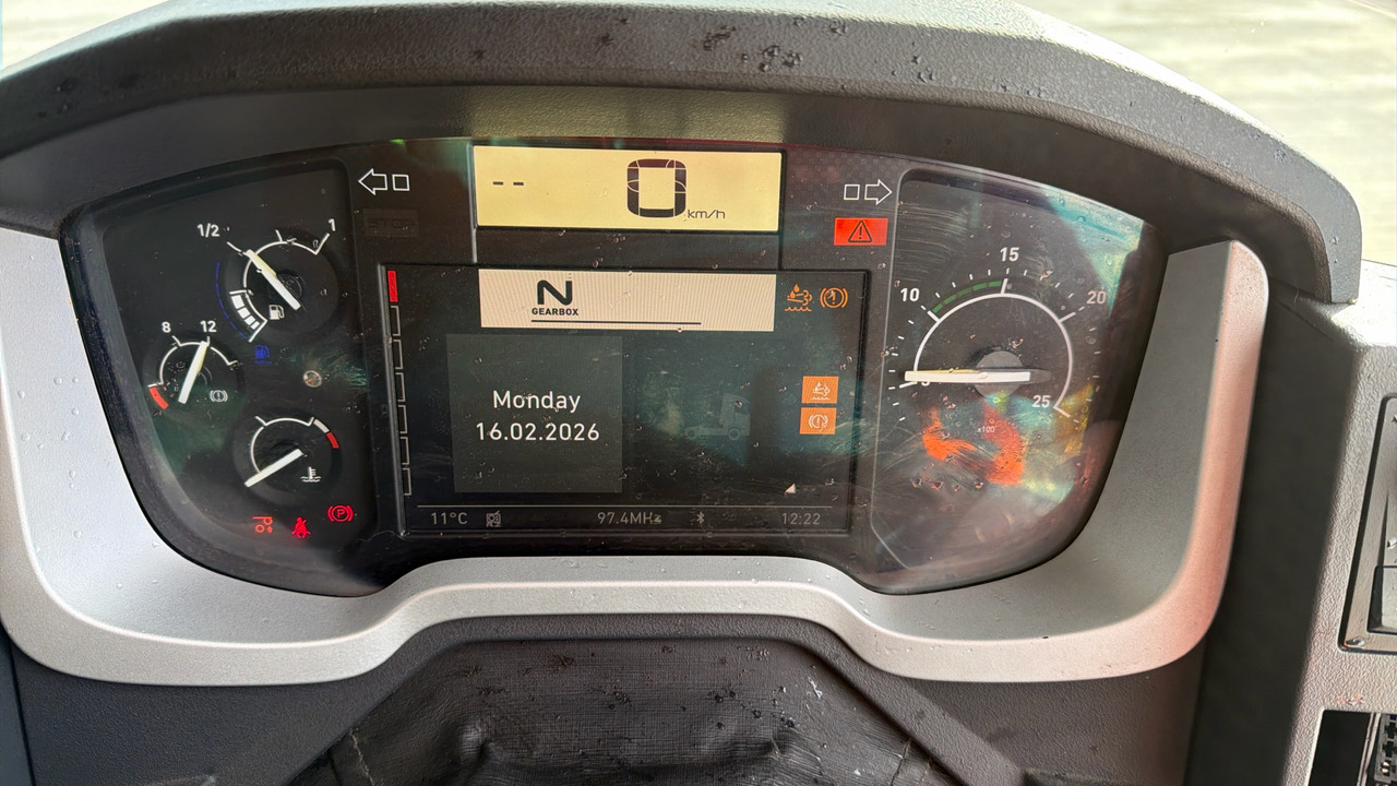 Tractor RENAULT T RANGE: foto 6 Tractor RENAULT T RANGE: foto 6