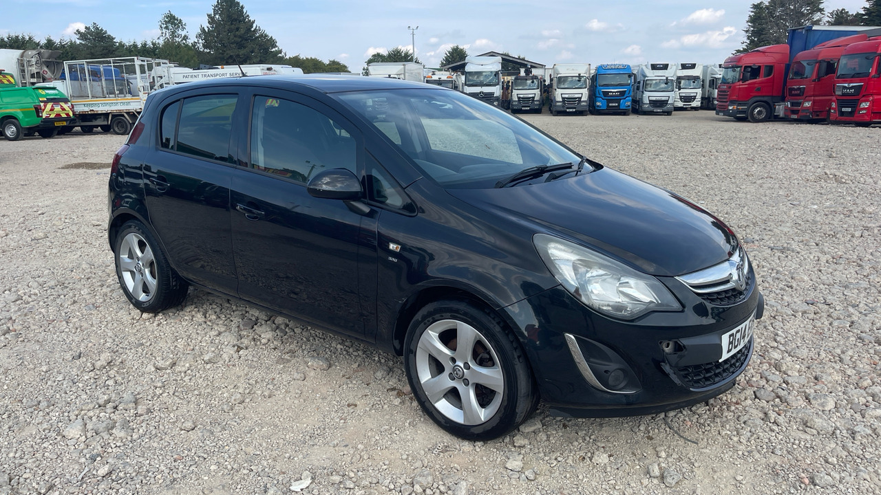 VAUXHALL CORSA 1.4 SXI - Hatchback: foto 1 VAUXHALL CORSA 1.4 SXI - Hatchback: foto 1
