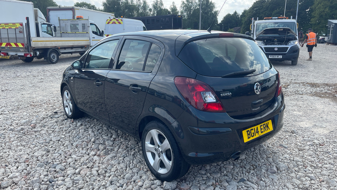 VAUXHALL CORSA 1.4 SXI - Hatchback: foto 3 VAUXHALL CORSA 1.4 SXI - Hatchback: foto 3