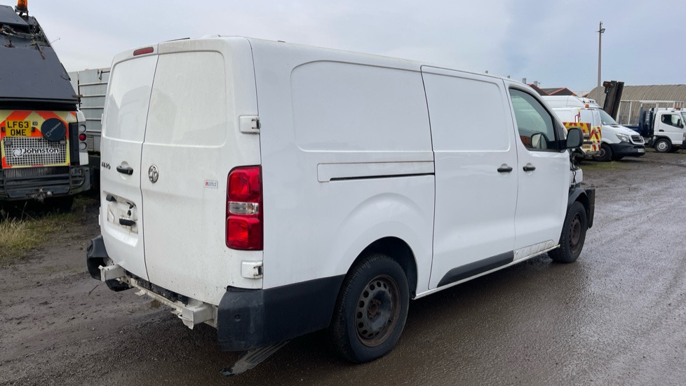 VAUXHALL VIVARO 3100 2.0D DYNAMIC 120PS - Furgão compacto: foto 3 VAUXHALL VIVARO 3100 2.0D DYNAMIC 120PS - Furgão compacto: foto 3