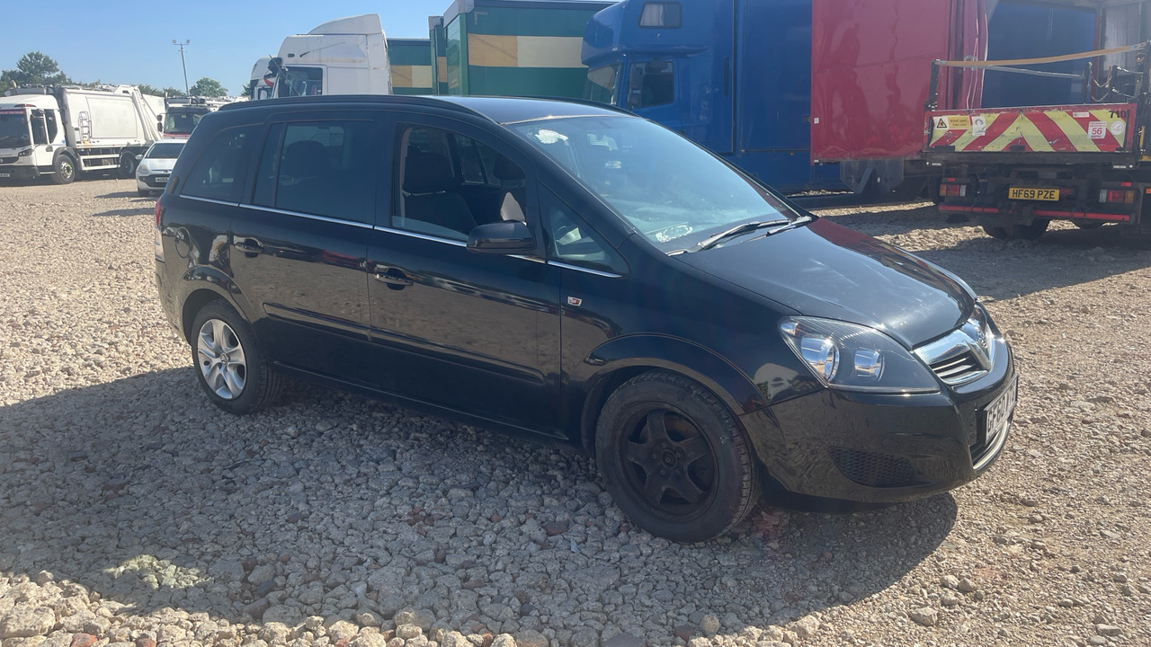 VAUXHALL ZAFIRA 1.7 CDTI - Automóvel: foto 1 VAUXHALL ZAFIRA 1.7 CDTI - Automóvel: foto 1