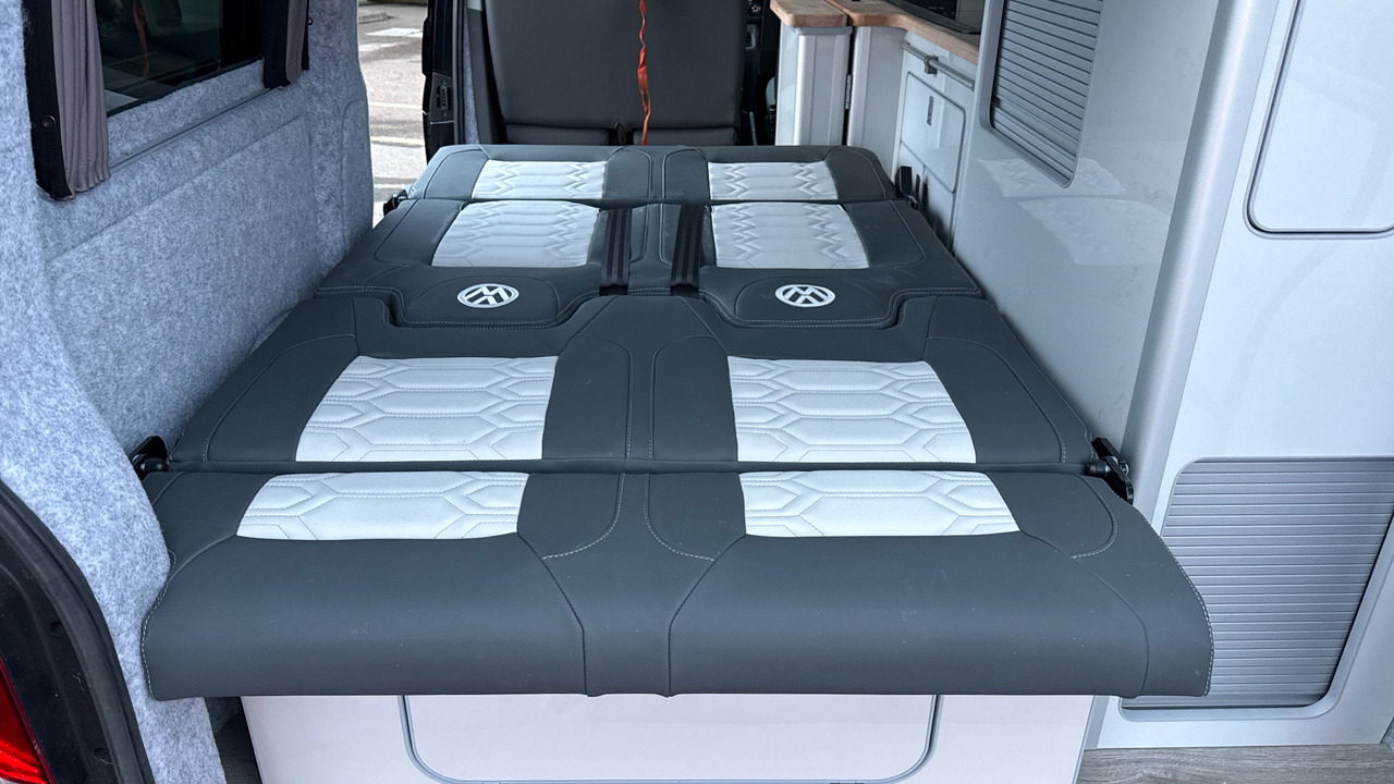 Campervan VOLKSWAGEN TRANSPORTER T28 2.0 TDI 110PS HIGHLINE CAMPER VAN: foto 25 Campervan VOLKSWAGEN TRANSPORTER T28 2.0 TDI 110PS HIGHLINE CAMPER VAN: foto 25