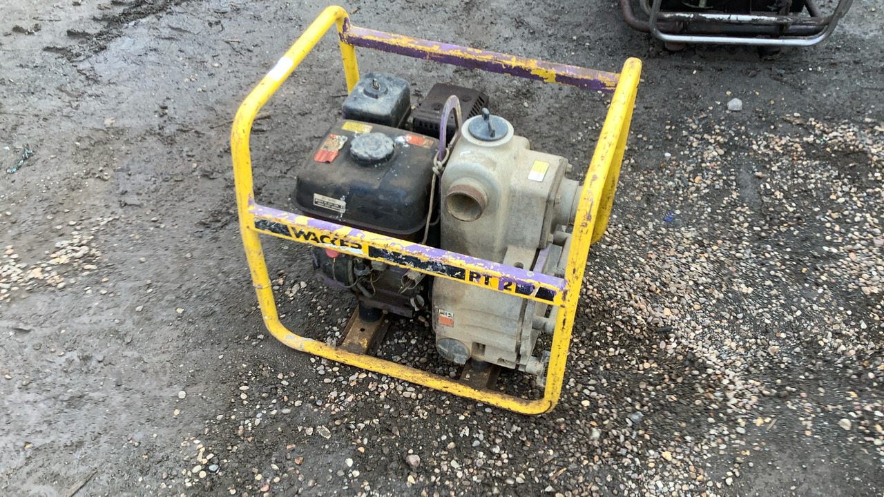 WACKER 2' WATER PUMP PT-2 - Equipamento de construção: foto 4 WACKER 2' WATER PUMP PT-2 - Equipamento de construção: foto 4