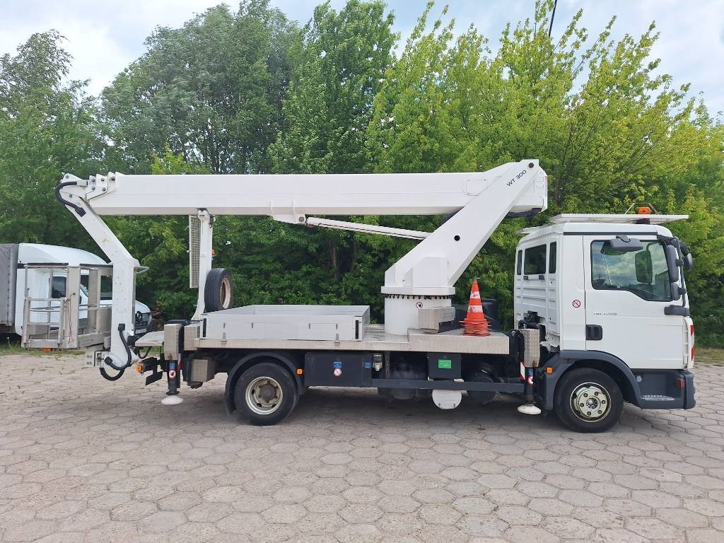 MAN podnośnik koszowy Wumag WT 300 - Plataforma telescópica: foto 4 MAN podnośnik koszowy Wumag WT 300 - Plataforma telescópica: foto 4