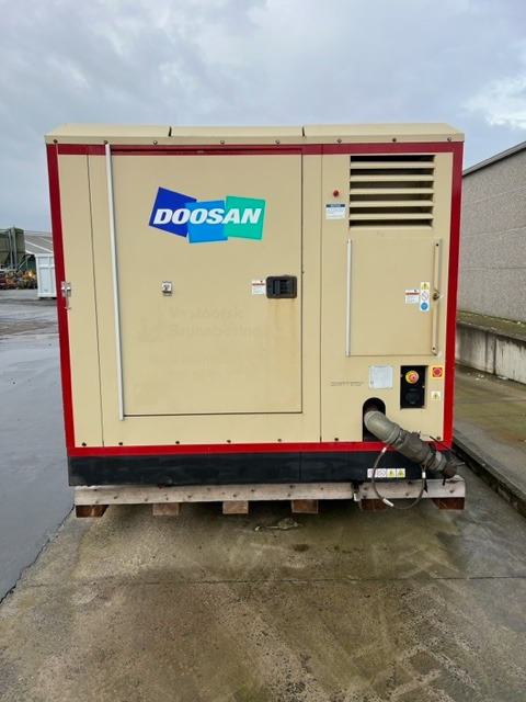 Doosan 25/280 XHP1000WCAT-T4 - Compressor de ar: foto 2 Doosan 25/280 XHP1000WCAT-T4 - Compressor de ar: foto 2