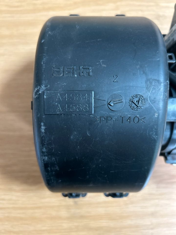DAF CF Klimaanlage Motor A4584/A4588 - Sistema de arrefecimento para Camião: foto 2 DAF CF Klimaanlage Motor A4584/A4588 - Sistema de arrefecimento para Camião: foto 2