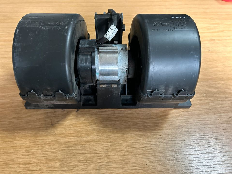 DAF CF Klimaanlage Motor A4584/A4588 - Sistema de arrefecimento para Camião: foto 4 DAF CF Klimaanlage Motor A4584/A4588 - Sistema de arrefecimento para Camião: foto 4