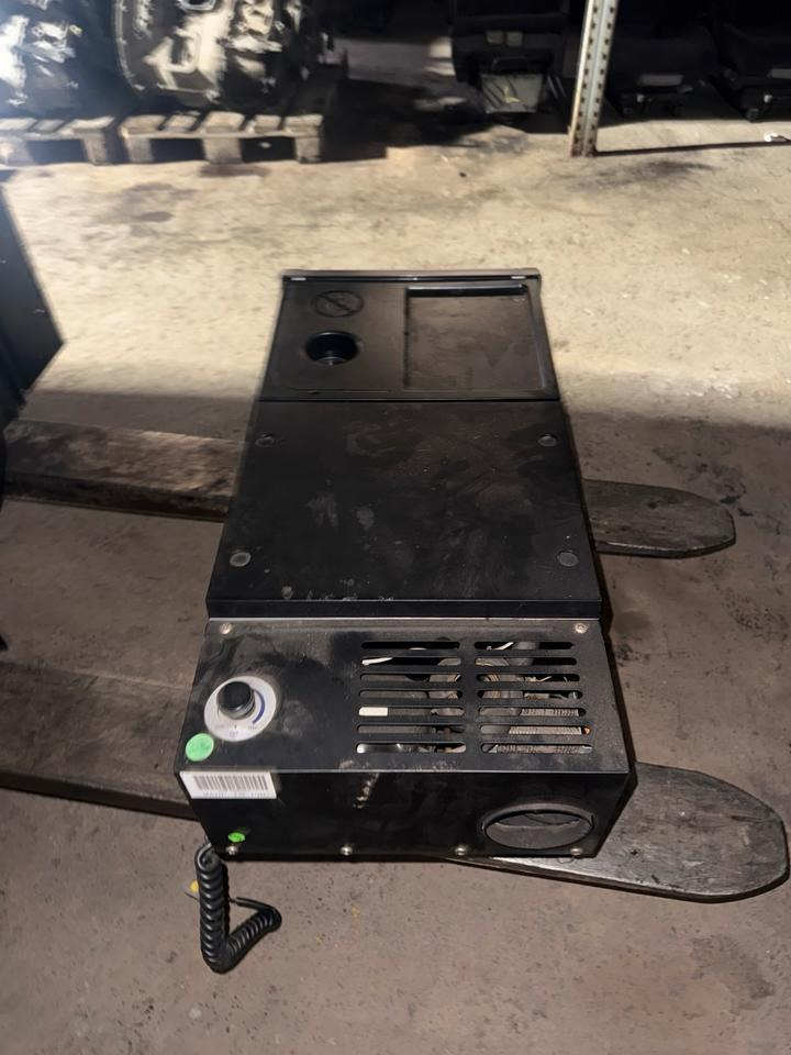 DAF XF 460 Euro 6 Kühlschrank 2019771 - Cabine e interior para Camião: foto 4 DAF XF 460 Euro 6 Kühlschrank 2019771 - Cabine e interior para Camião: foto 4