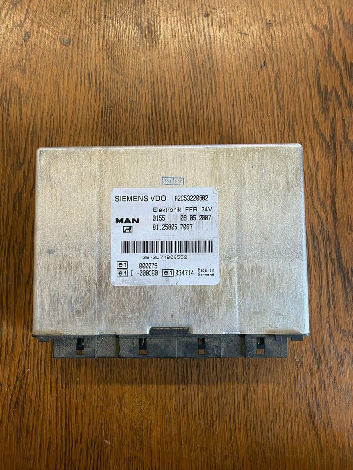 Elektronik FFR SIEMENS VDO Steuergerät MAN 81.25805.7067 - Centralina electrónica para Camião: foto 1 Elektronik FFR SIEMENS VDO Steuergerät MAN 81.25805.7067 - Centralina electrónica para Camião: foto 1