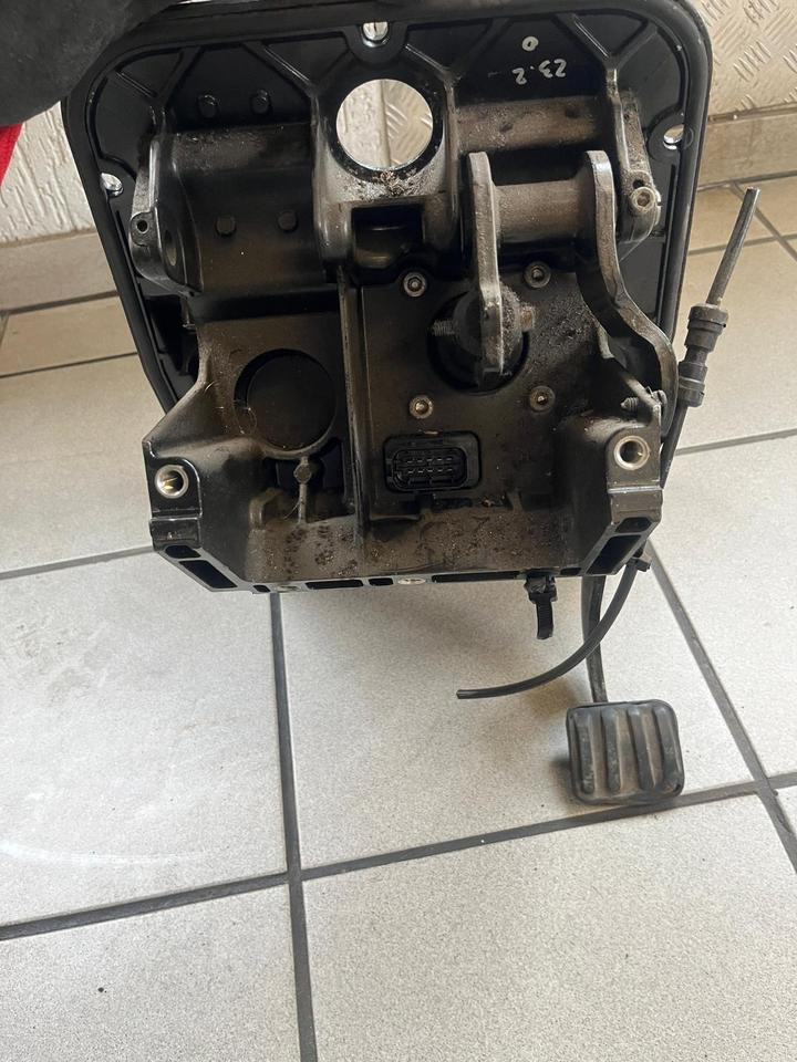 IVECO STRALIS 450 Fußbremsventil Bremsventil WABCO 9650019060 - Válvula de freio para Camião: foto 4 IVECO STRALIS 450 Fußbremsventil Bremsventil WABCO 9650019060 - Válvula de freio para Camião: foto 4