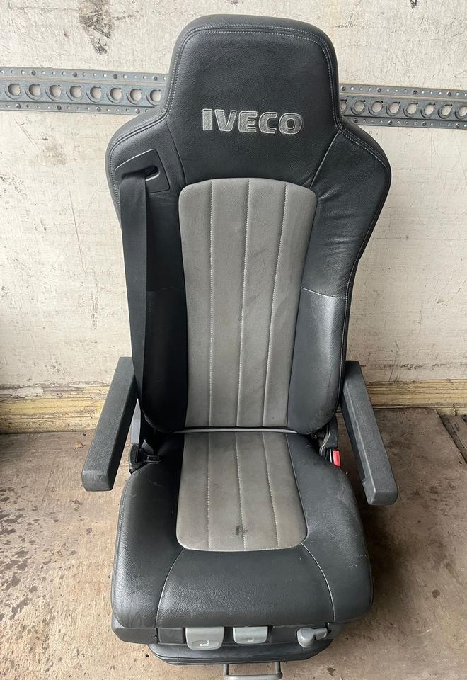 IVECO Stralis 450 Beifahrersitz - Banco para Camião: foto 1 IVECO Stralis 450 Beifahrersitz - Banco para Camião: foto 1