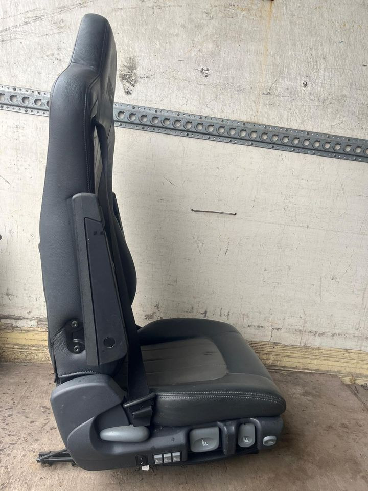 IVECO Stralis 450 Beifahrersitz - Banco para Camião: foto 2 IVECO Stralis 450 Beifahrersitz - Banco para Camião: foto 2