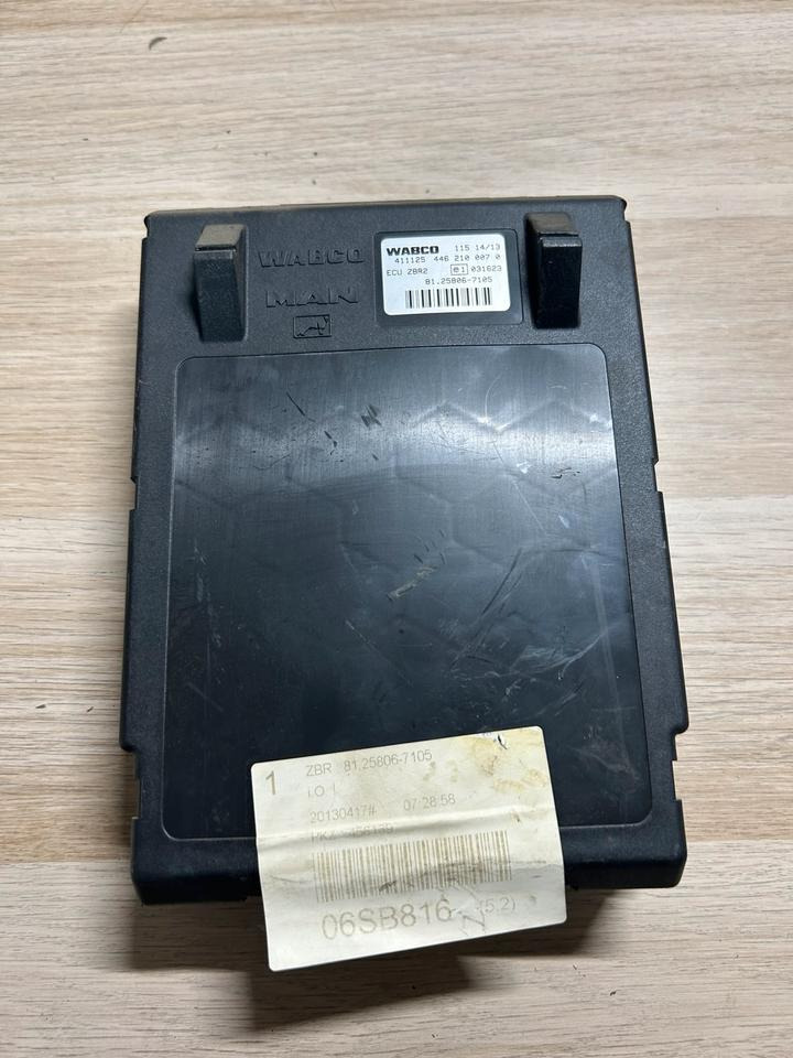 MAN Elekronik ECU ZBR 2 Steuergerät 81.25806-7105 - Centralina electrónica: foto 2 MAN Elekronik ECU ZBR 2 Steuergerät 81.25806-7105 - Centralina electrónica: foto 2