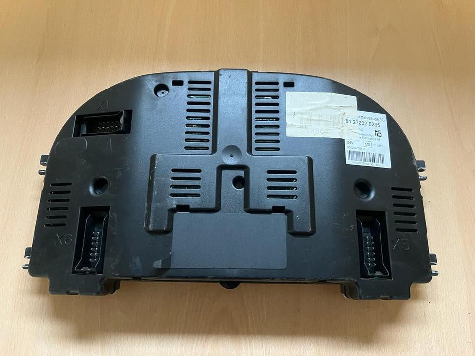 MAN Kombiinstrument Tacho 81272026235 - Tacógrafo para Camião: foto 3 MAN Kombiinstrument Tacho 81272026235 - Tacógrafo para Camião: foto 3