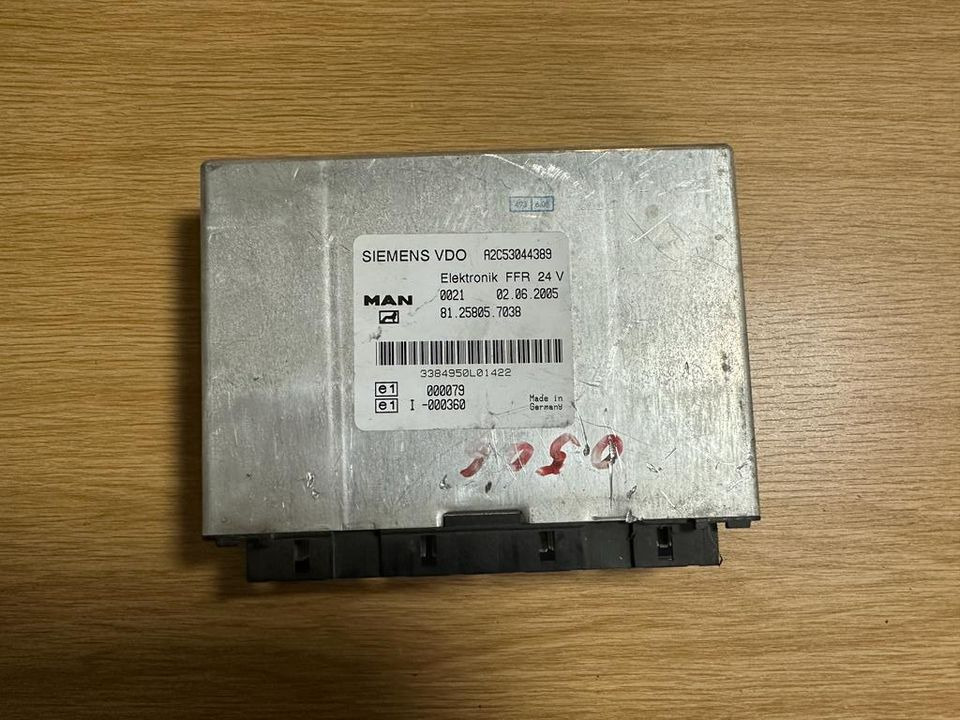 MAN SIEMENS VDO ELEKTRONIK FFR Steuergerät 81.25805.7038 - Centralina electrónica para Camião: foto 1 MAN SIEMENS VDO ELEKTRONIK FFR Steuergerät 81.25805.7038 - Centralina electrónica para Camião: foto 1