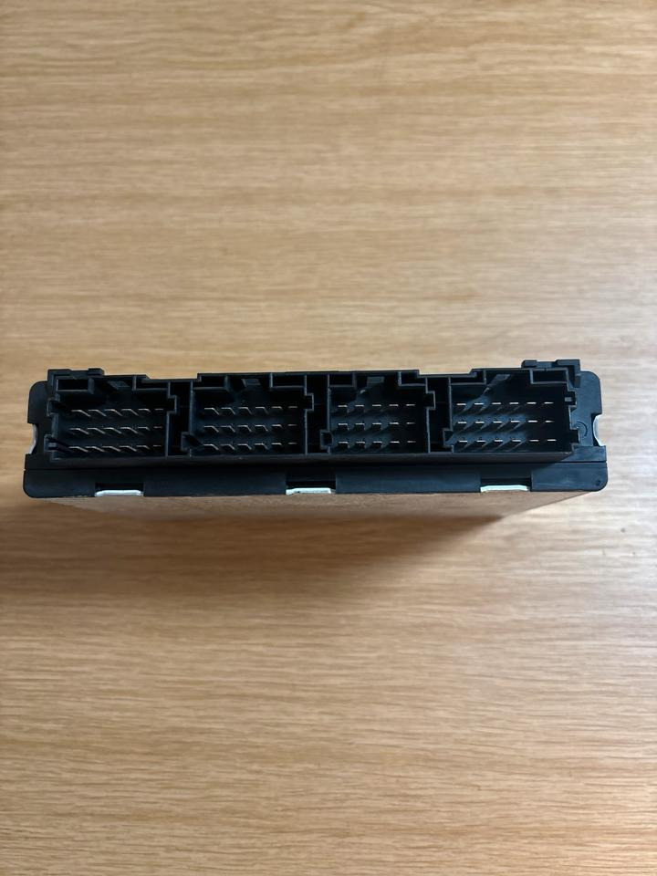 MAN SIEMENS VDO Elektronik FFR Steuergerät 81.25805-7069 - Centralina electrónica para Camião: foto 3 MAN SIEMENS VDO Elektronik FFR Steuergerät 81.25805-7069 - Centralina electrónica para Camião: foto 3