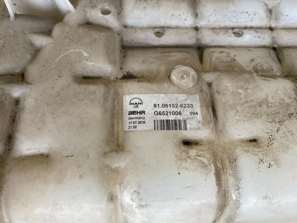 MAN TGL Ausgleichsbehälter Kühlmittel 81061026228 81061026233 - Tanque de expansão para Camião: foto 4 MAN TGL Ausgleichsbehälter Kühlmittel 81061026228 81061026233 - Tanque de expansão para Camião: foto 4