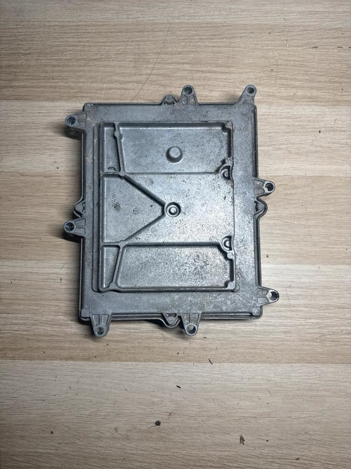 MAN TGL EU5 Motorsteuergerät 0281020067 - Sistema elétrico para Camião: foto 4 MAN TGL EU5 Motorsteuergerät 0281020067 - Sistema elétrico para Camião: foto 4