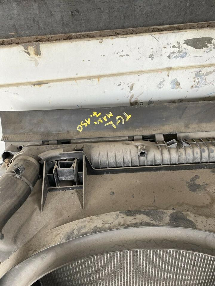 MAN TGL Kühlerpaket Wasserkühler Radiator Kühler - Radiador para Camião: foto 3 MAN TGL Kühlerpaket Wasserkühler Radiator Kühler - Radiador para Camião: foto 3