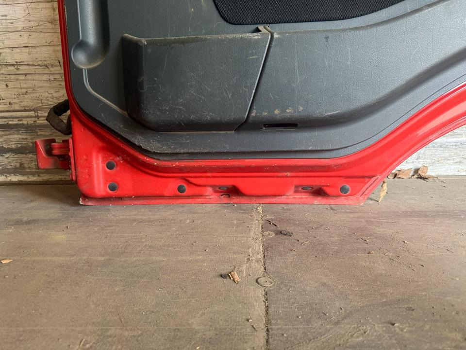 MAN TGM Beifahrertür Rot Spiegel Innenverkleidung LN 66 - Porta e peças para Camião: foto 4 MAN TGM Beifahrertür Rot Spiegel Innenverkleidung LN 66 - Porta e peças para Camião: foto 4