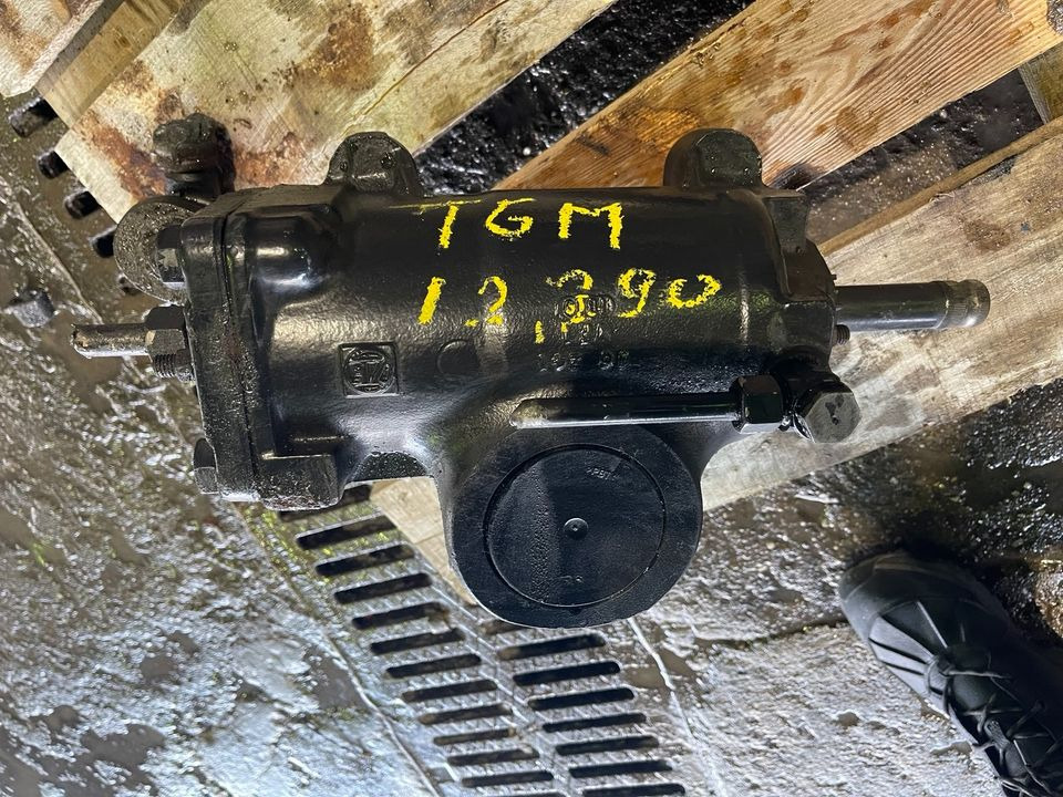 MAN TGM Lenkung Lenkgetriebe ZF - Caixa de direção para Camião: foto 1 MAN TGM Lenkung Lenkgetriebe ZF - Caixa de direção para Camião: foto 1