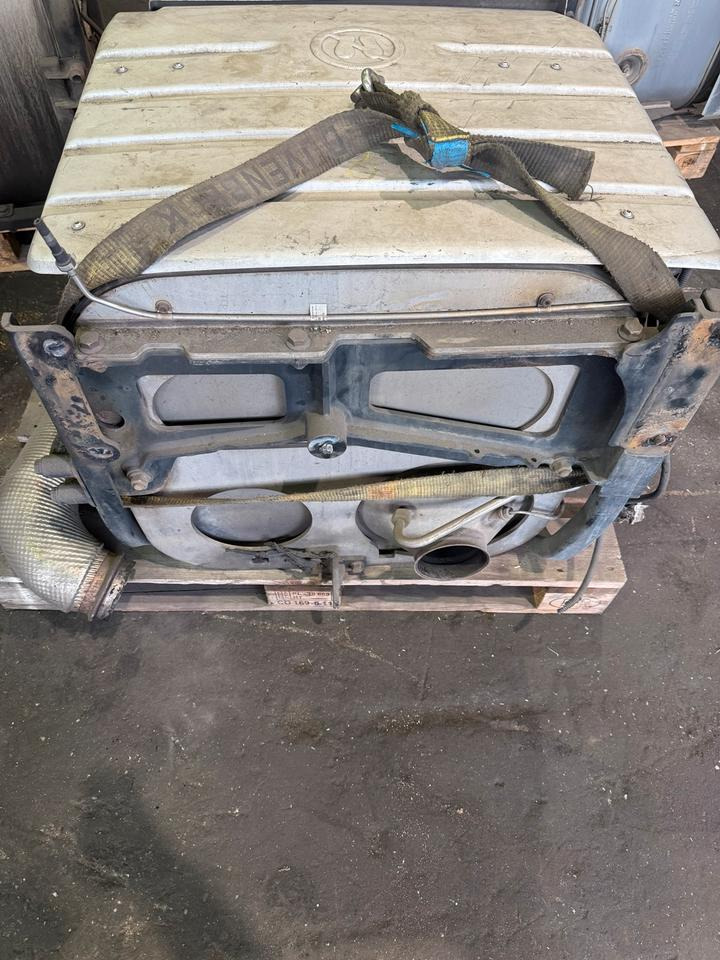 MAN TGX EU6 Auspuff Katalysator 81.1511036115 - Sistema de escape para Camião: foto 3 MAN TGX EU6 Auspuff Katalysator 81.1511036115 - Sistema de escape para Camião: foto 3