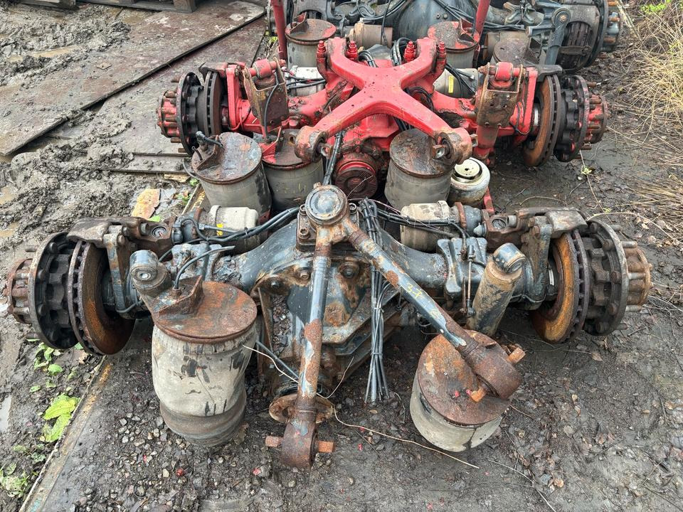 MAN TGX Hinterachse 37:8 / 81.35010.6251 18-Tonner - Eixo traseiro para Camião: foto 1 MAN TGX Hinterachse 37:8 / 81.35010.6251 18-Tonner - Eixo traseiro para Camião: foto 1