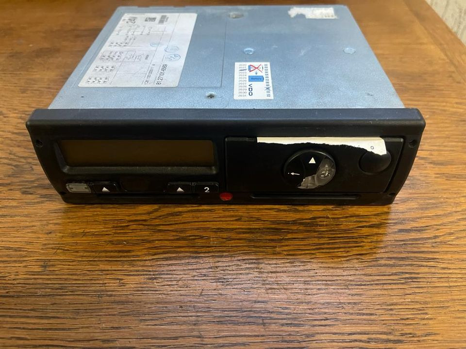 MAN TGX TGS TGA TGL Tachograph 81.27101-6569 - Tacógrafo para Camião: foto 1 MAN TGX TGS TGA TGL Tachograph 81.27101-6569 - Tacógrafo para Camião: foto 1