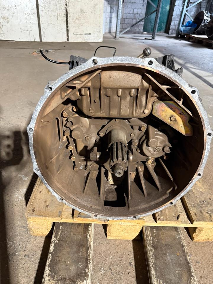 MAN ZF ASTRONIC 12 AS 2130 TD Getriebe + Nebenantrieb - Caixa de velocidade para Camião: foto 1 MAN ZF ASTRONIC 12 AS 2130 TD Getriebe + Nebenantrieb - Caixa de velocidade para Camião: foto 1