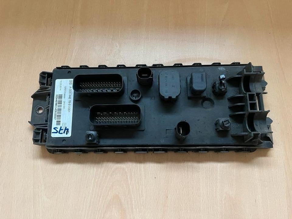 Mercedes Actros MP4 Frontmodul A0004467861 - Sistema elétrico para Camião: foto 1 Mercedes Actros MP4 Frontmodul A0004467861 - Sistema elétrico para Camião: foto 1