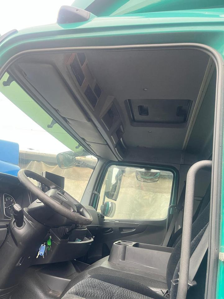 Mercedes Atego 4 1524 komplette Kabine ohne elektrische Geräte - Cabine para Camião: foto 5 Mercedes Atego 4 1524 komplette Kabine ohne elektrische Geräte - Cabine para Camião: foto 5