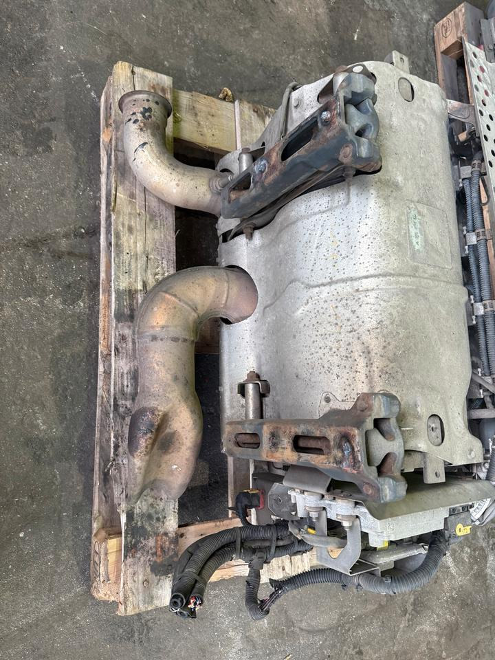 Mercedes Atego 4 EU6 Auspuff Katalysator A0054906912 - Conversor catalítico para Camião: foto 4 Mercedes Atego 4 EU6 Auspuff Katalysator A0054906912 - Conversor catalítico para Camião: foto 4