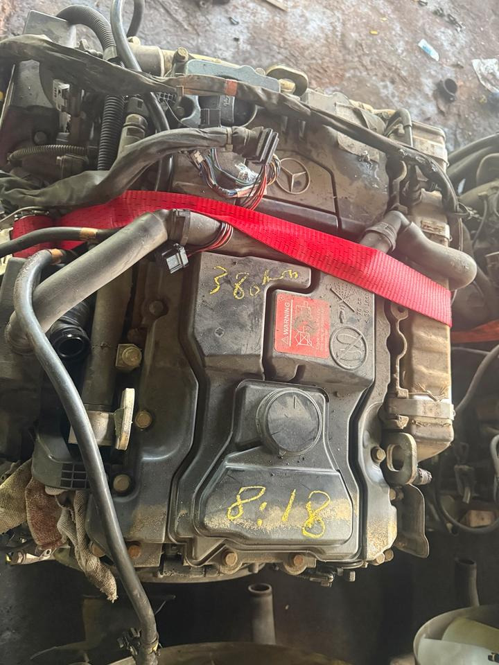 Mercedes Atego 818 EU6 Motor OM934LA 6-3-00 - Motor para Camião: foto 5 Mercedes Atego 818 EU6 Motor OM934LA 6-3-00 - Motor para Camião: foto 5
