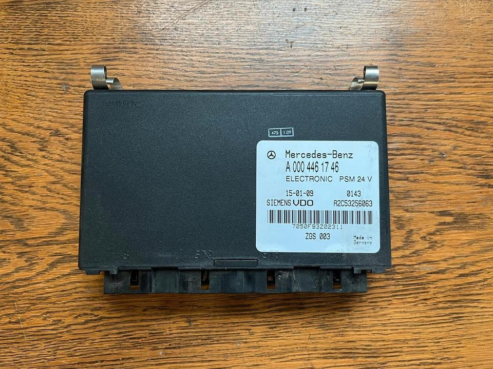 Mercedes Atego Elektronik PSM Steuergerät A 000 446 17 46 - Centralina electrónica para Camião: foto 1 Mercedes Atego Elektronik PSM Steuergerät A 000 446 17 46 - Centralina electrónica para Camião: foto 1