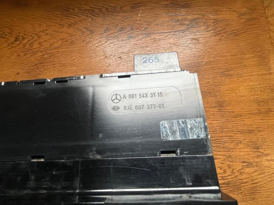 Mercedes Atego Sicherungskasten (Zentralelektrik) A0015433115 - Fusível para Camião: foto 2 Mercedes Atego Sicherungskasten (Zentralelektrik) A0015433115 - Fusível para Camião: foto 2