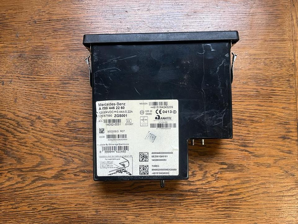 Mercedes-Benz Actros MP4 Tachograph FLEETBOARD A0004462260 - Tacógrafo para Camião: foto 3 Mercedes-Benz Actros MP4 Tachograph FLEETBOARD A0004462260 - Tacógrafo para Camião: foto 3