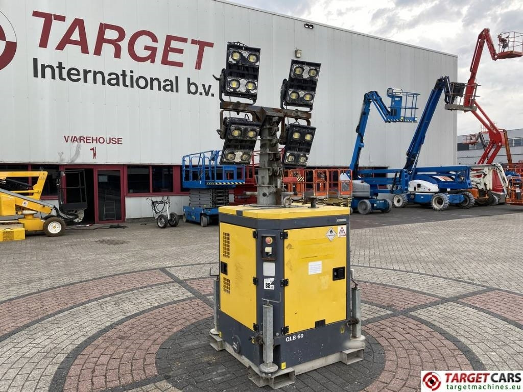 Atlas Copco QLB60 Tower Light 4x350W - Torre de iluminação: foto 1 Atlas Copco QLB60 Tower Light 4x350W - Torre de iluminação: foto 1
