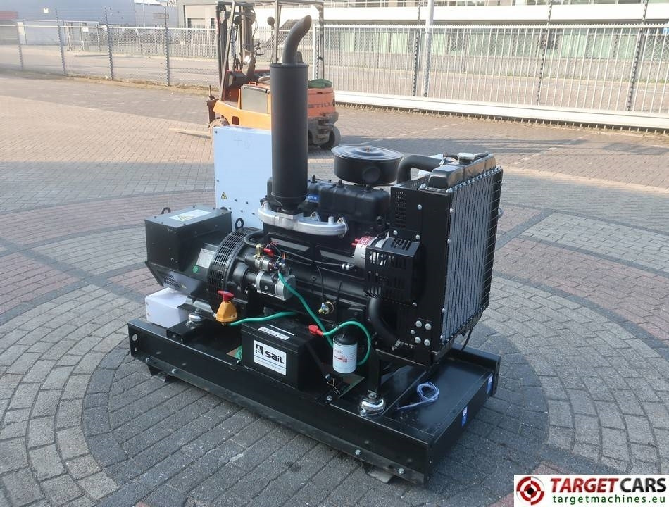 Bauer GF-24KW Diesel 30KVA Generator 400/230V Unused - Gerador elétrico: foto 3 Bauer GF-24KW Diesel 30KVA Generator 400/230V Unused - Gerador elétrico: foto 3