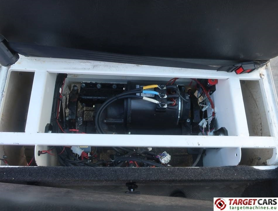 Carrinho de golfe Bradshaw AV6AV ELECTRIC UTV RECREATIONAL 6-PERSONS VEHICLE: foto 16