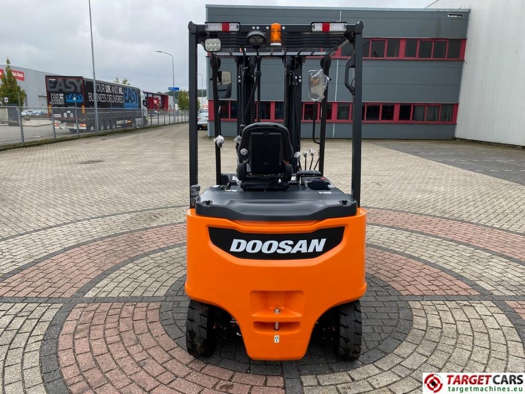 Doosan B35X-7 Plus Electric Forklift 3.5T Triplex-482cm  - Empilhador elétrico: foto 5 Doosan B35X-7 Plus Electric Forklift 3.5T Triplex-482cm  - Empilhador elétrico: foto 5
