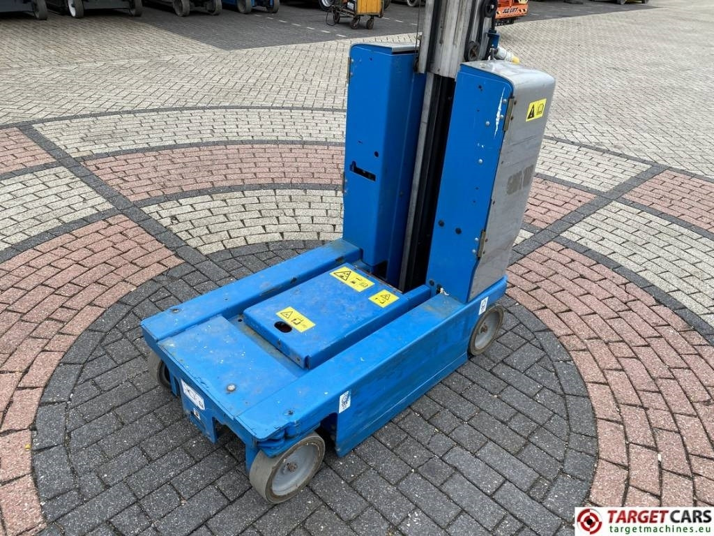 Plataforma de mastro vertical Genie GR15 Runabout Electric Vertical Mast Lift 652cm: foto 25 Plataforma de mastro vertical Genie GR15 Runabout Electric Vertical Mast Lift 652cm: foto 25
