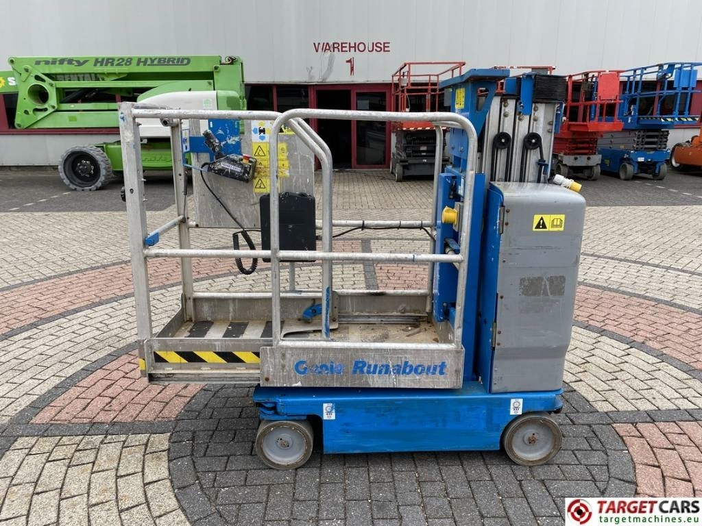 Genie GR15 Runabout Electric Vertical Mast Lift 652cm - Plataforma de mastro vertical: foto 5 Genie GR15 Runabout Electric Vertical Mast Lift 652cm - Plataforma de mastro vertical: foto 5