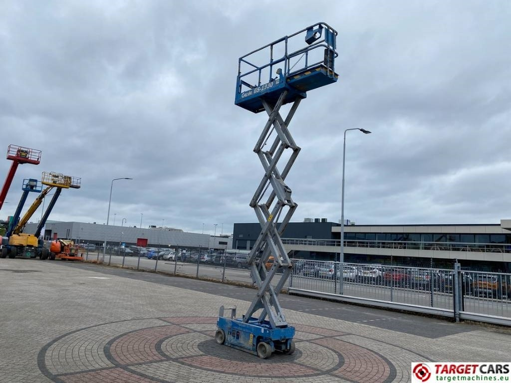 Genie GS-1932 Electric Scissor Work Lift 779cm - Plataforma de Tijera/ Plataforma de tesoura: foto 5 Genie GS-1932 Electric Scissor Work Lift 779cm - Plataforma de Tijera/ Plataforma de tesoura: foto 5