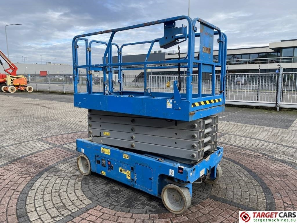 Genie GS-3246 Electric Scissor Work Lift 1175cm - Plataforma de Tijera/ Plataforma de tesoura: foto 2 Genie GS-3246 Electric Scissor Work Lift 1175cm - Plataforma de Tijera/ Plataforma de tesoura: foto 2