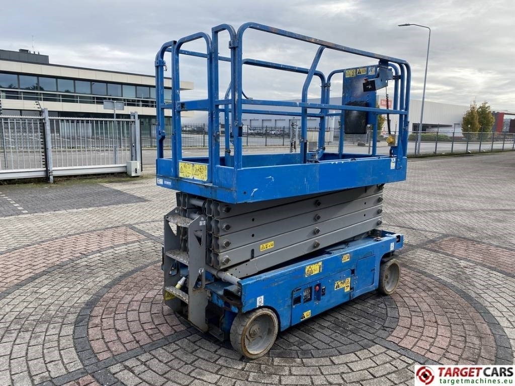 Genie GS-3246 Electric Scissor Work Lift 1175cm - Plataforma de Tijera/ Plataforma de tesoura: foto 3 Genie GS-3246 Electric Scissor Work Lift 1175cm - Plataforma de Tijera/ Plataforma de tesoura: foto 3