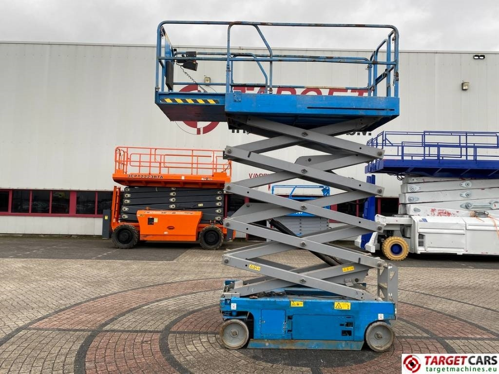 Genie GS-3246 Electric Scissor Work Lift 1175cm - Plataforma de Tijera/ Plataforma de tesoura: foto 5 Genie GS-3246 Electric Scissor Work Lift 1175cm - Plataforma de Tijera/ Plataforma de tesoura: foto 5