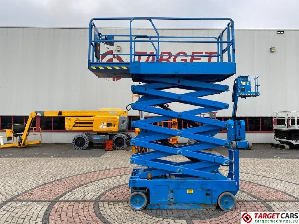 Genie GS-4047 Electric Scissor Work Lift 1389cm  - Plataforma de Tijera/ Plataforma de tesoura: foto 5 Genie GS-4047 Electric Scissor Work Lift 1389cm  - Plataforma de Tijera/ Plataforma de tesoura: foto 5